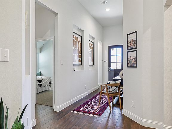 3rd image of 3737 Trillium Dr