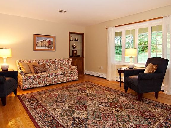 LIVING ROOM WITH BAY WINDOW