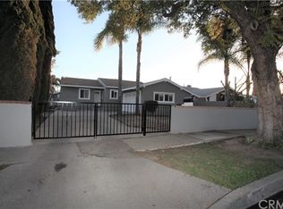 1702 W Wisteria Pl, Santa Ana, CA 92703