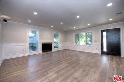 4th image of 20923 Costanso St
