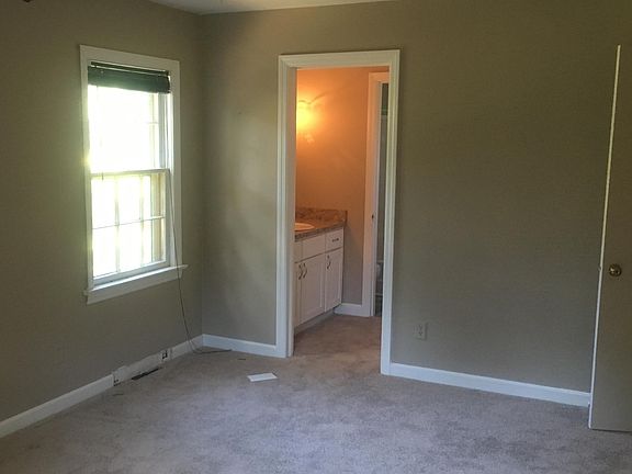 4th image of 4710 Thornwood St