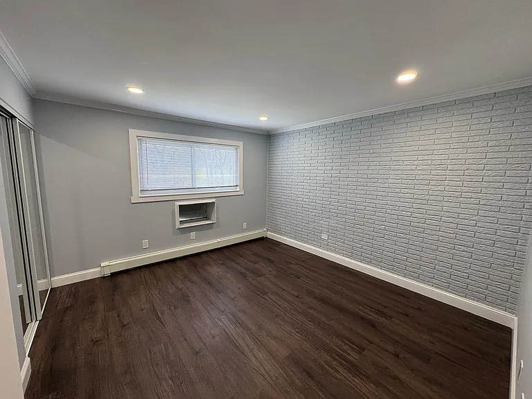 241-13 Quinnipiac Ave #13C — Photo 4