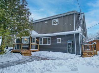 12 Mowat Cres, North Bay, ON P1A 1R5