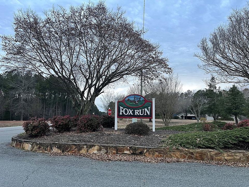 1st image of 92 Fox Fire Dr