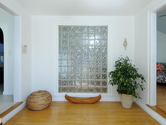 4th image of 739 Glen Ave