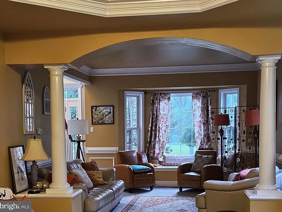 4th image of 13 Leapson Ln