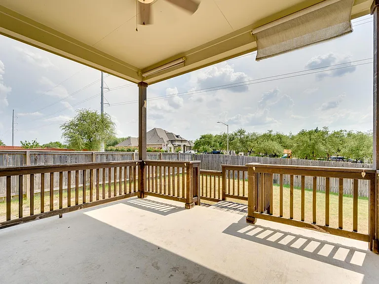 845 Richardson Ln — Photo 35