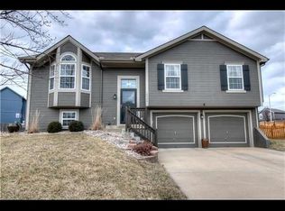 10526 N Marsh Ave, Kansas City, MO 64157