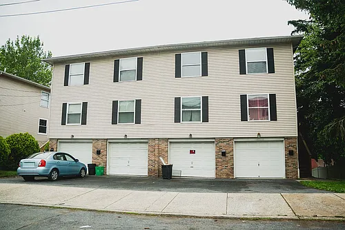 503-526 S Austin St Photo 1