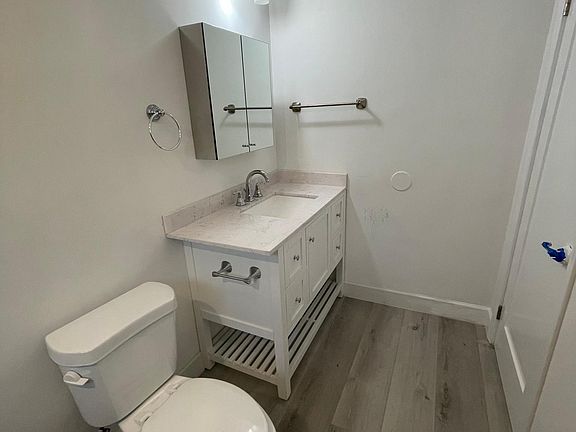 5th image of 2517 W Temple St #3