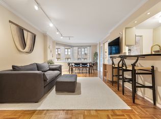 301 E 22nd St APT 9J, Manhattan, NY