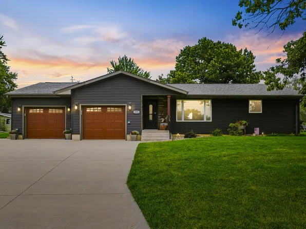 502 S Webster St, Edgewood, IA 52042