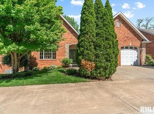 2320 Chatham Rd, Springfield, IL 62704