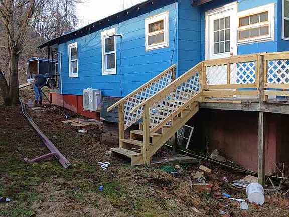 3rd image of 180 New Camp St