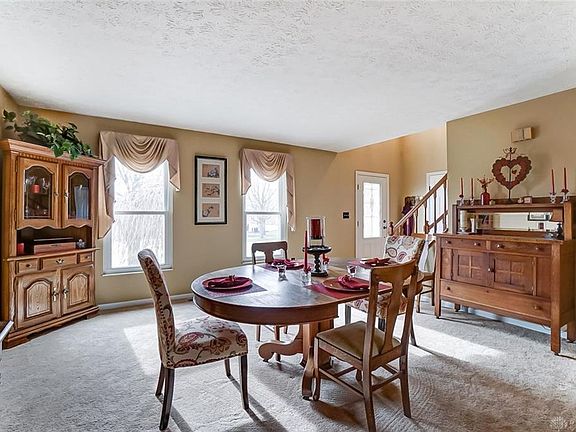 5th image of 1807 Lord Fitzwalter Dr
