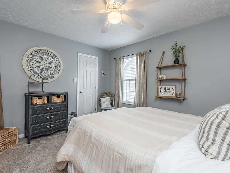 8338 Longcreek Ln — Photo 10