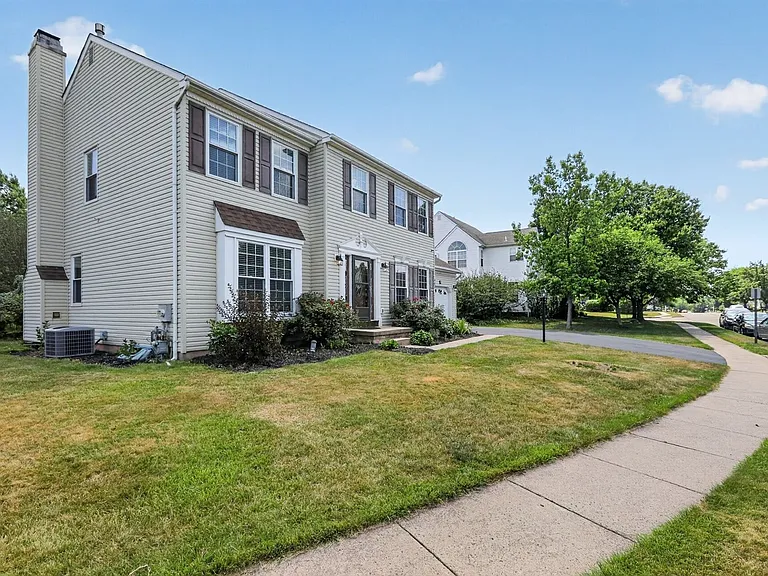402 Candlewood Way — Photo 37