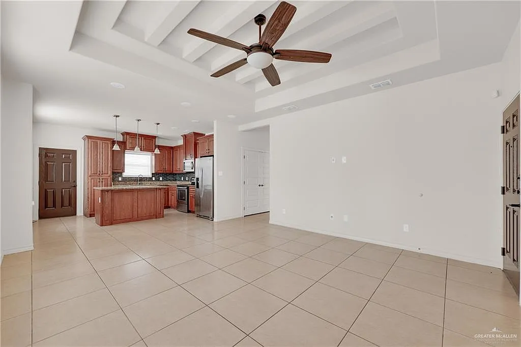 2 bed, 2.0 bath, 983 sqft, $1,100 — Photo 4