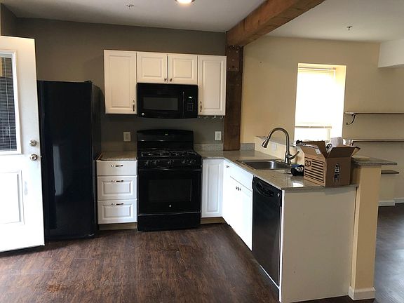 Kitchen with granite counter tops