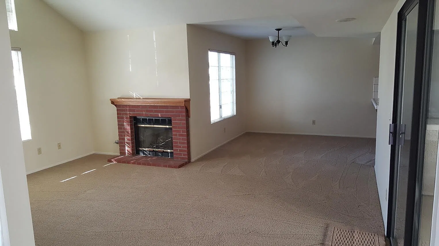 Well Maintained Orcutt Home located on corner lot of Cottages on the Green — Photo 3