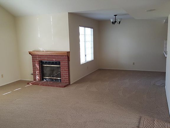3rd image of 4468 Kenneth Ave
