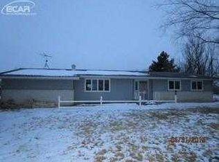 7180 Grand River Rd, Bancroft, MI 48414