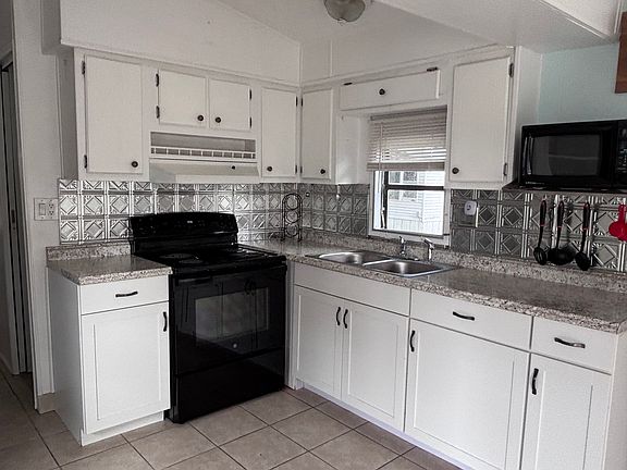 3rd image of 1720 NW 38th Ave #45B