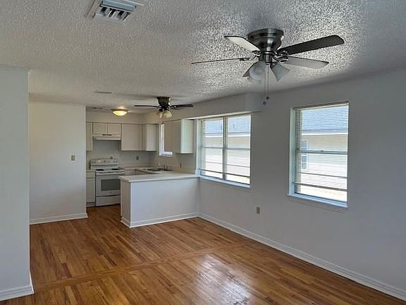 2nd image of 634 Broadway St #634