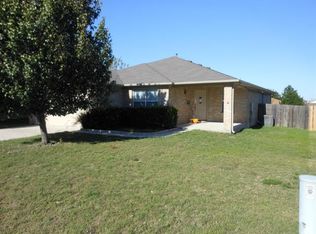 215 San Felipe Dr, Kyle, TX 78640