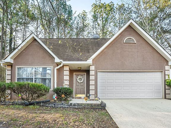 2nd image of 318 Eagle Ct