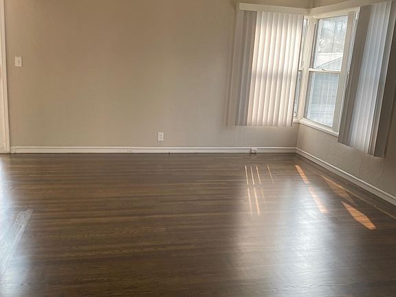 4th image of 1333 Monterey St