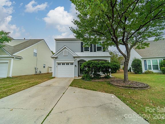 2nd image of 3503 Laurenhurst Ln