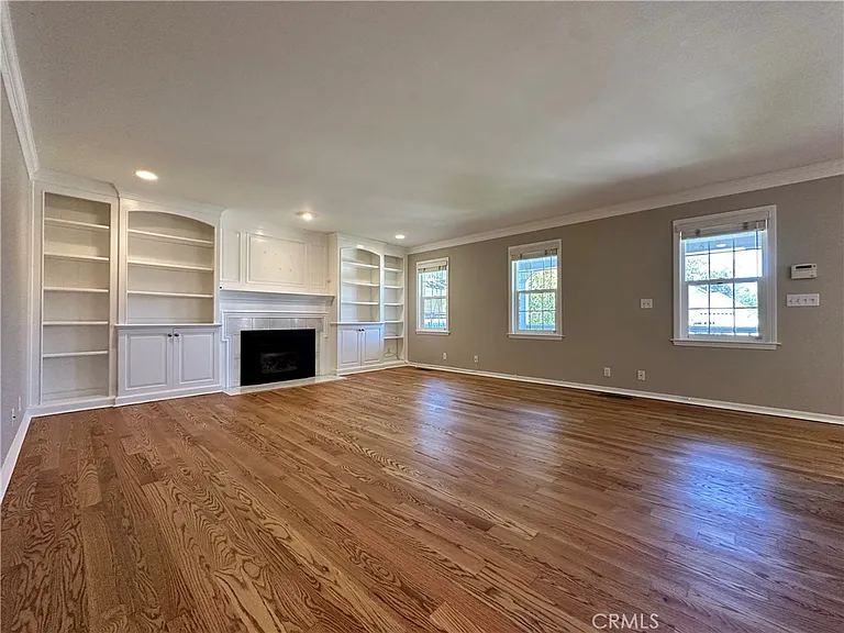 604 Village Ct — Photo 10