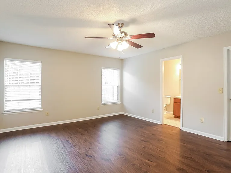 4519 Antler Hill Dr E — Photo 11