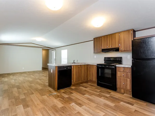 121 Coahoma St, Mabank, TX 75156