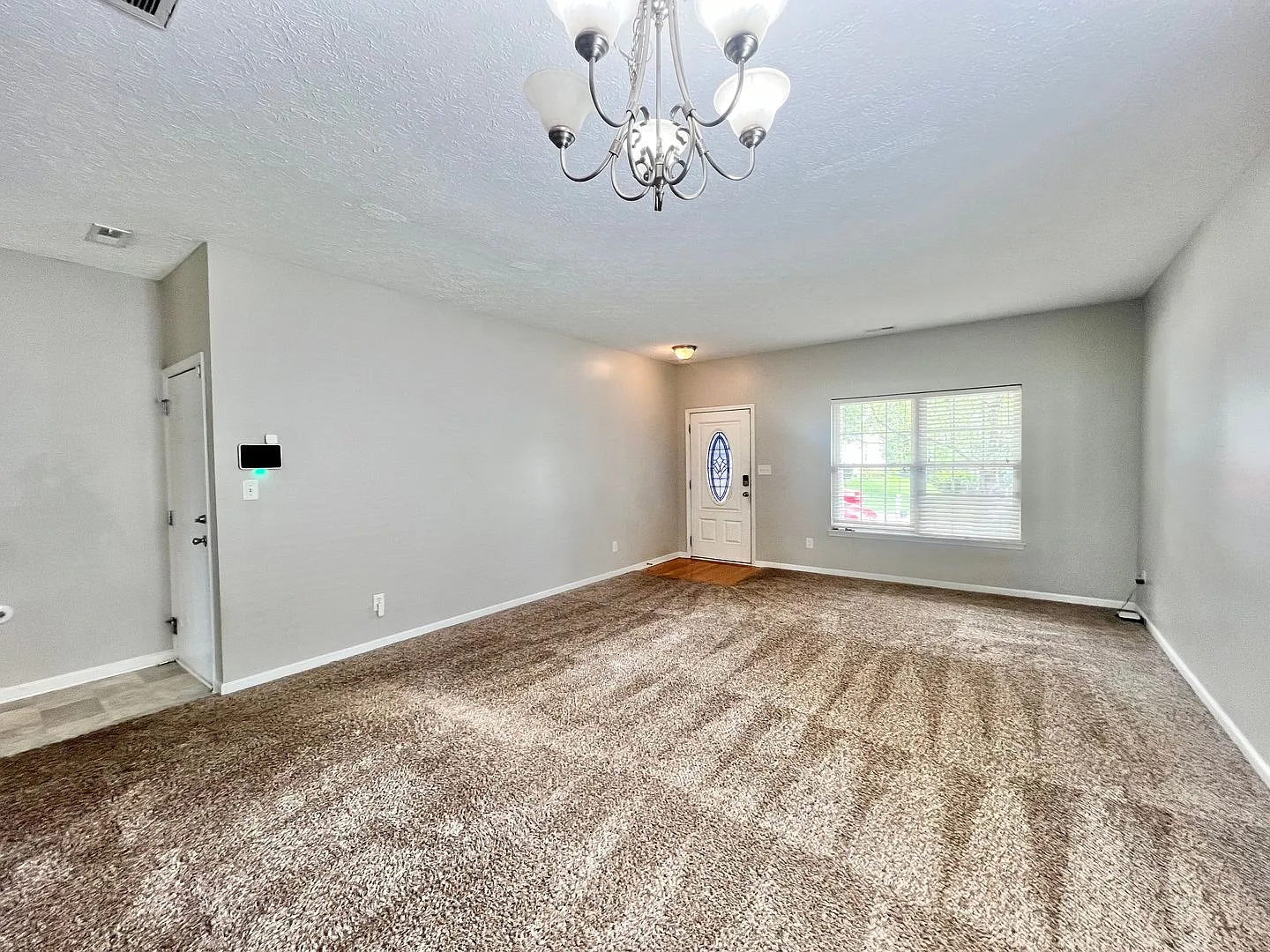 Charming 4BD, 2.5BA Durham Home with a Bonus Sun-Room & Fenced In Yard Only 10 Minutes Away from ... — Photo 3