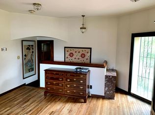 86 W Shore Rd, Huntington, NY 11743