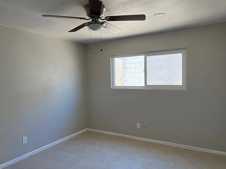 407 Devener St — Photo 8