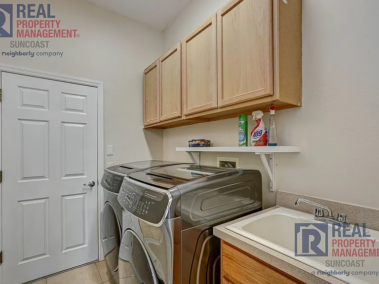652 Planters Manor Way — Photo 37