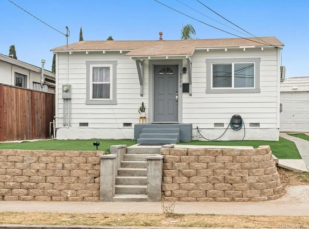 3720 Clinton St — Photo 3