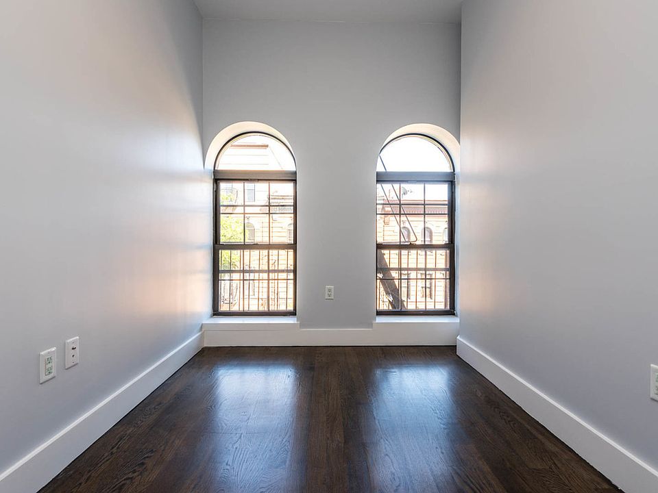 1st image of 415 Suydam St #4L