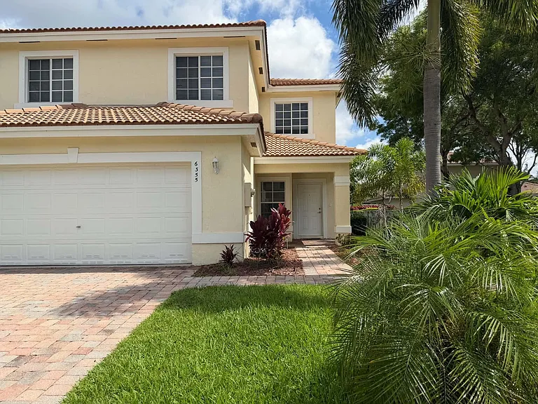 6355 Adriatic Way — Photo 3