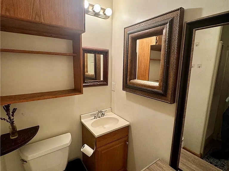 13737 Linfield Ave — Photo 19