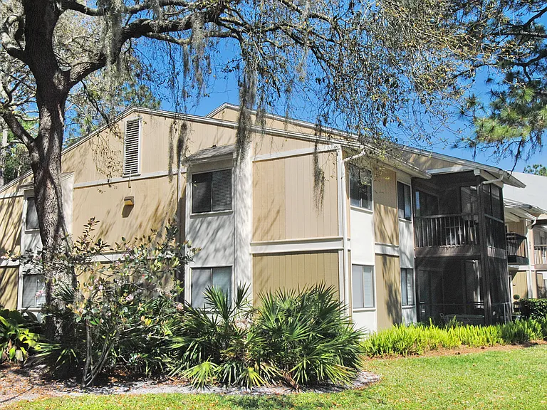 Stone Creek Apartments — Photo 25