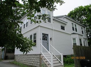 21 Calvert St #1, Newport, RI 02840