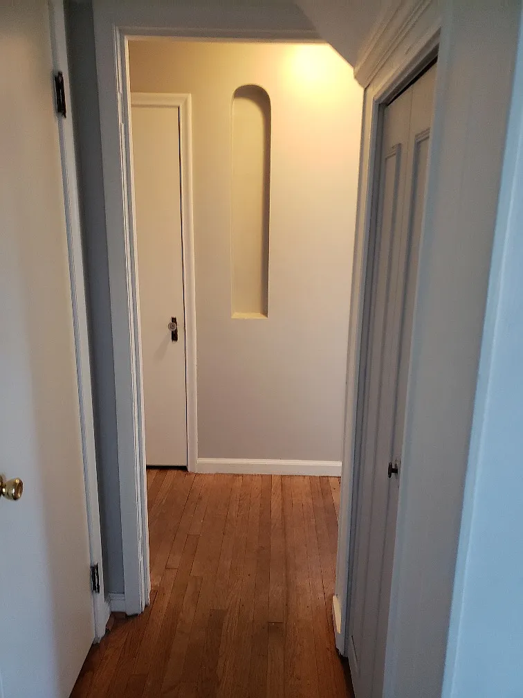 3 bed, 1035 sqft, $1,700 — Photo 2