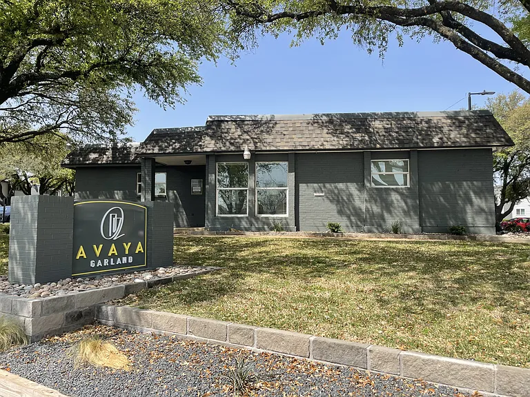 Avaya Garland Apartments — Photo 2