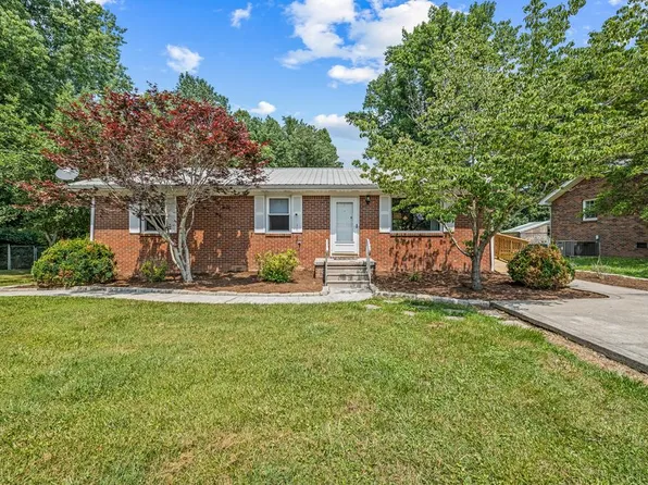 254 Poplar Grove Ln, Gainesboro, TN 38562