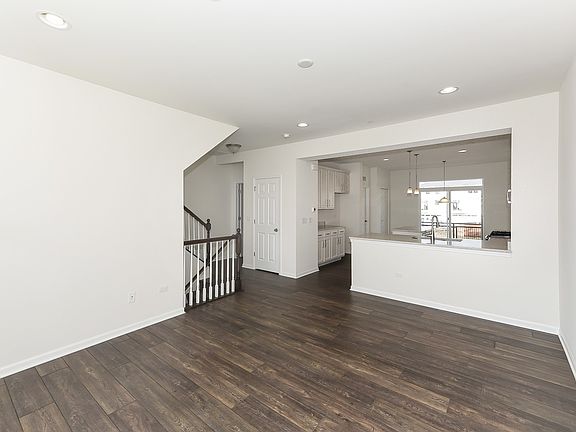 5th image of 29W708 Everton Dr Lot 1.03