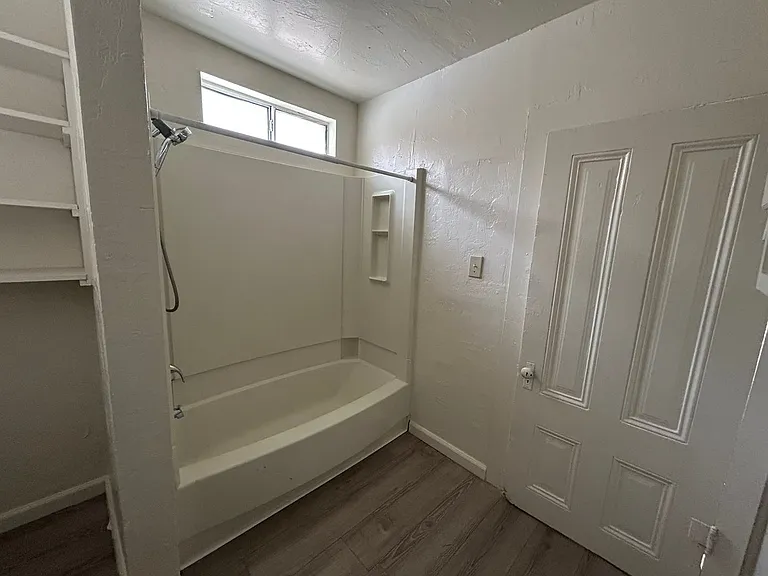 153 Locust Ave — Photo 13
